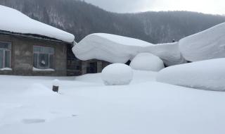 中国雪乡积雪40厘米